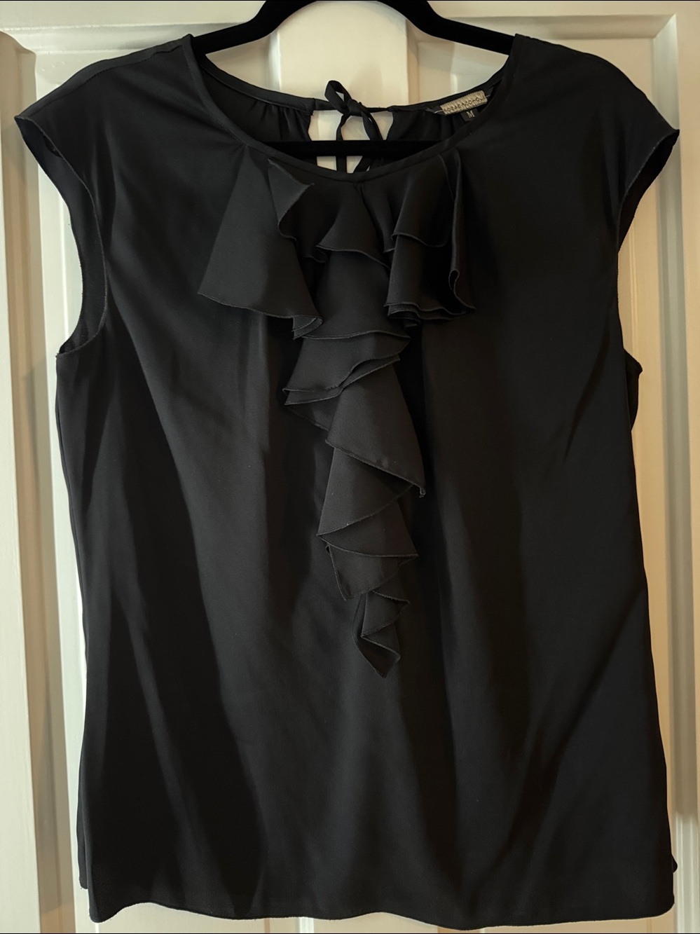 Rozae Nichols Black Ruffle Front Silk Tie-Back Sleeveless Top